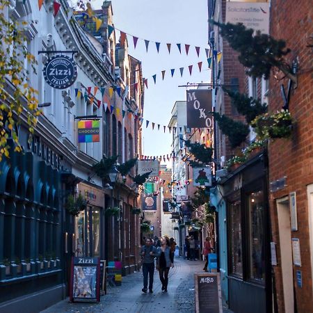 Half Price Offer - Exeter City Apartment Kültér fotó