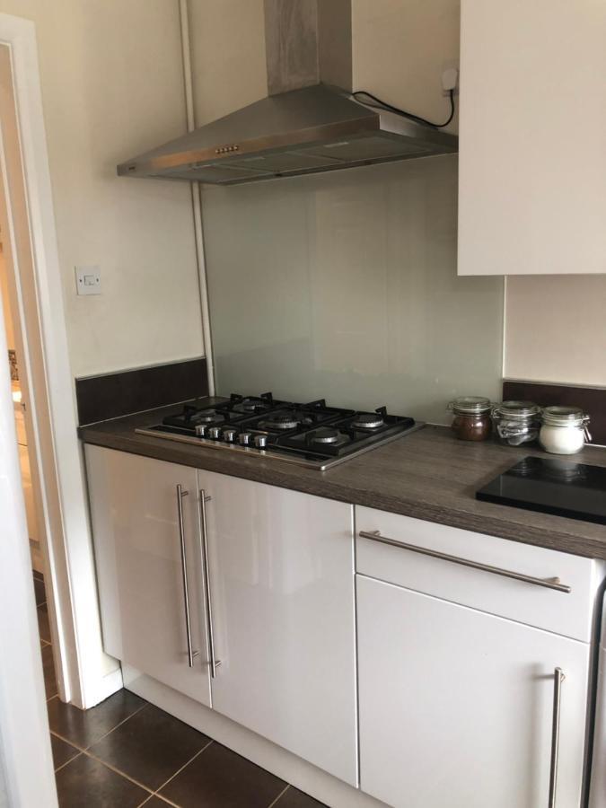 Half Price Offer - Exeter City Apartment Kültér fotó