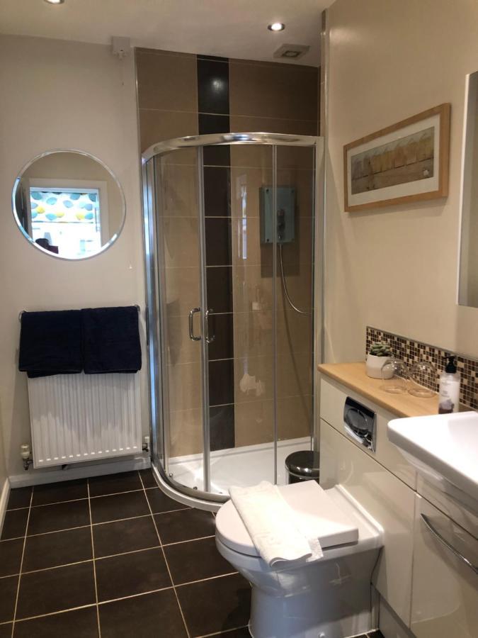 Half Price Offer - Exeter City Apartment Kültér fotó